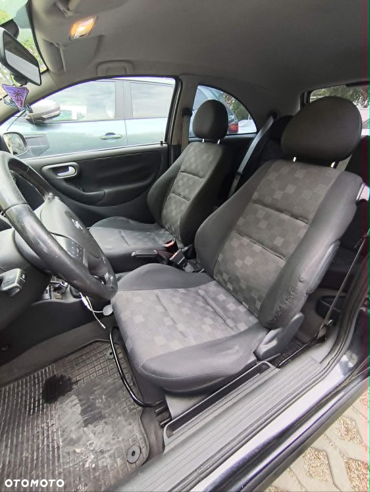 Opel Corsa 1.8 16V GSI - 15