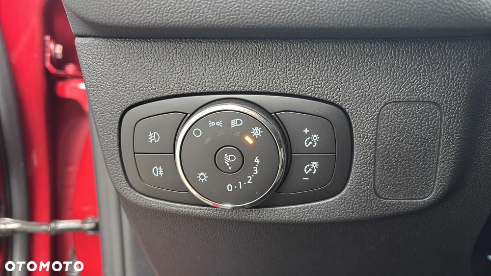 Ford Focus 1.0 EcoBoost Hybrid ST-LINE X - 14