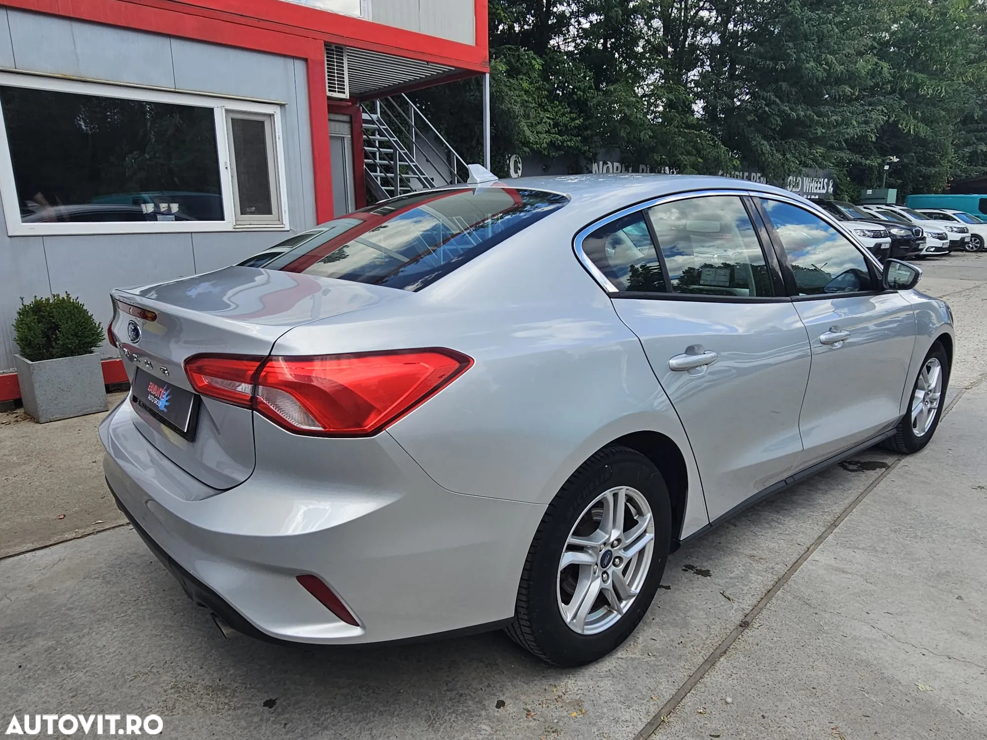 Ford Focus 1.0 EcoBoost Trend Edition - 5