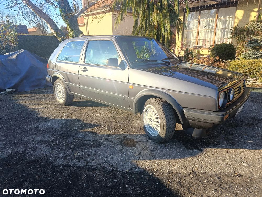 Volkswagen Golf - 20