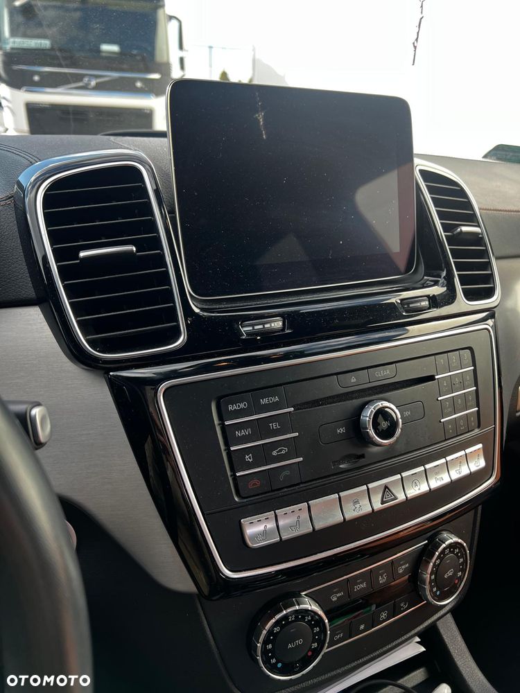 Mercedes-Benz GLE 350 d 4-Matic - 25