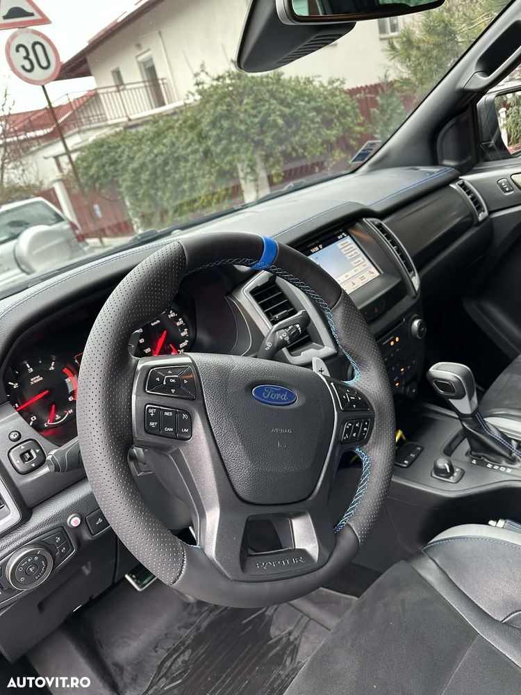 Ford Raptor - 24