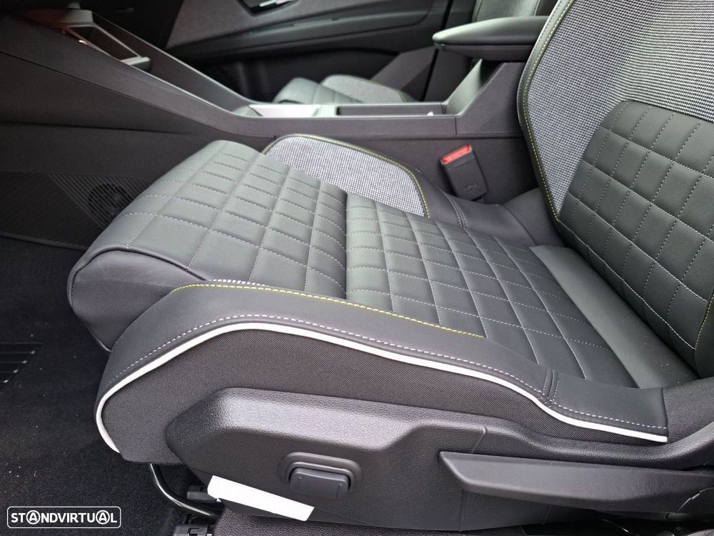 Renault 4 E-Tech 52 kWh Iconic Autonomia Conforto - 15