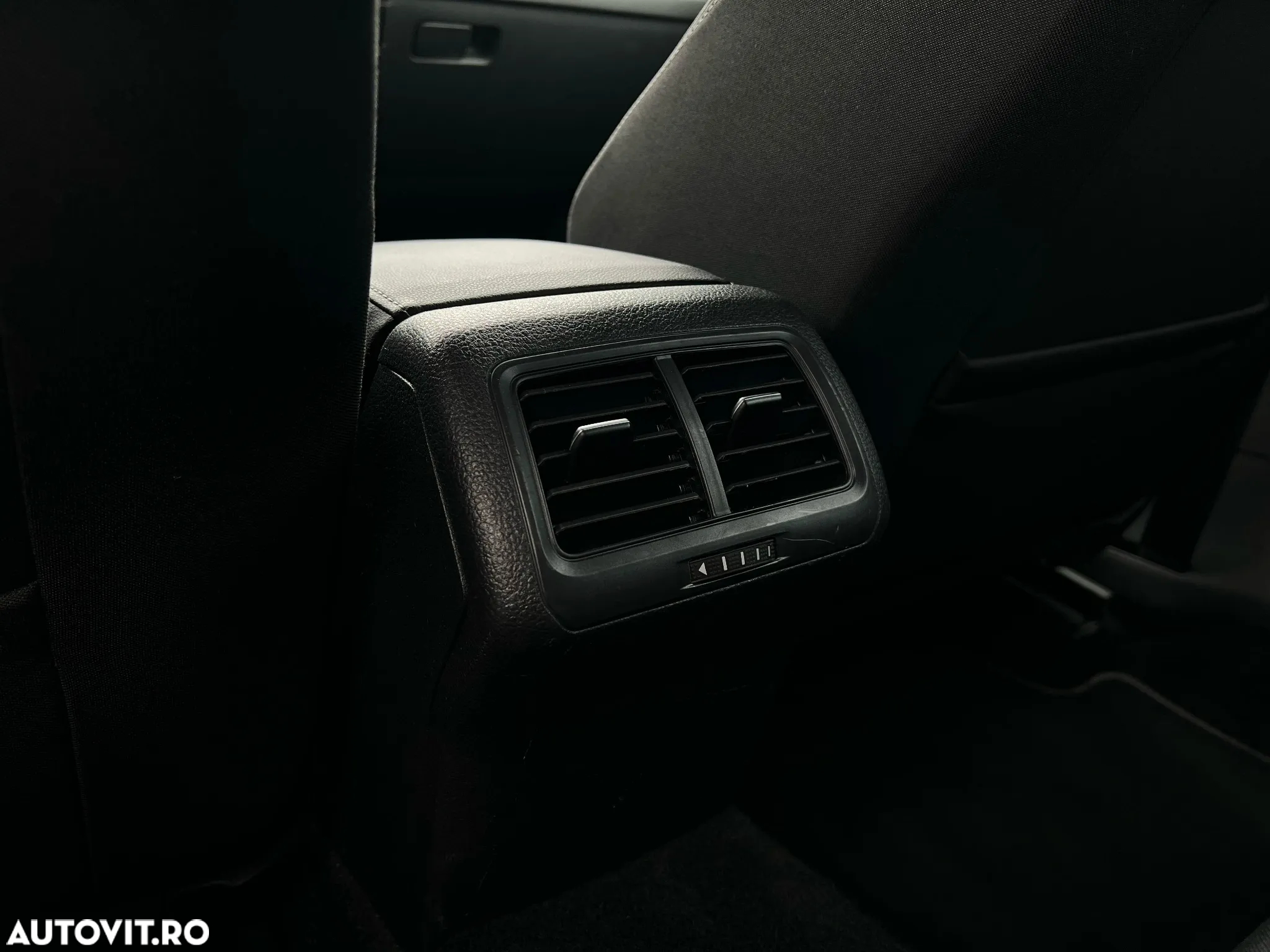 Volkswagen Golf R 2.0 TSI OPF 4Motion DSG - 24