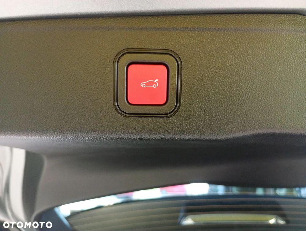 Jeep Avenger 1.2 T3 mHEV Overland 4xe eDCT6 - 13