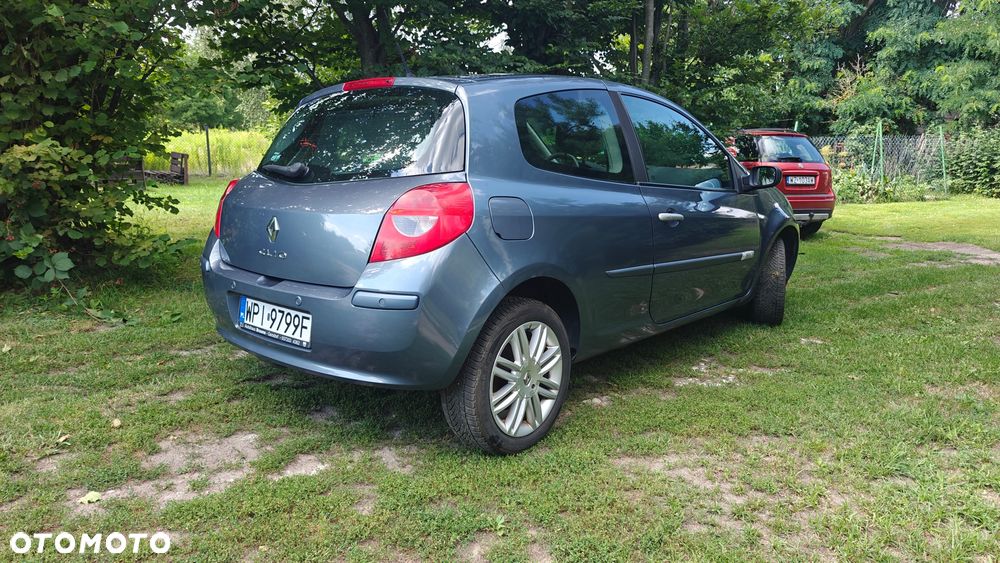 Renault Clio - 6