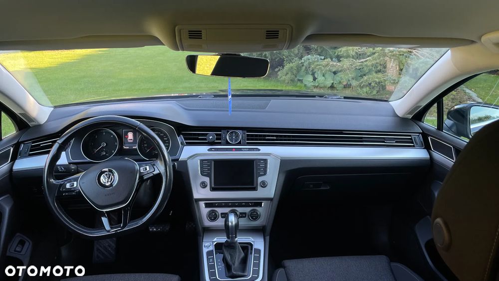 Volkswagen Passat 2.0 TDI BMT Comfortline DSG - 10