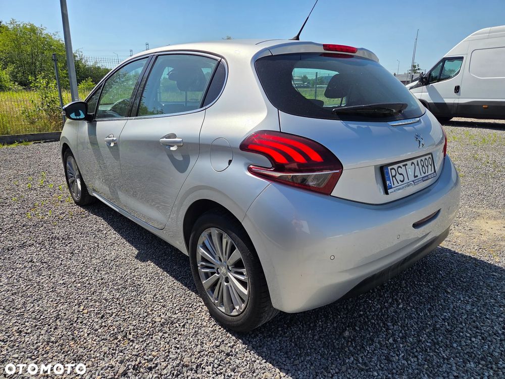 Peugeot 208 PureTech 110 Stop & Start Active - 5