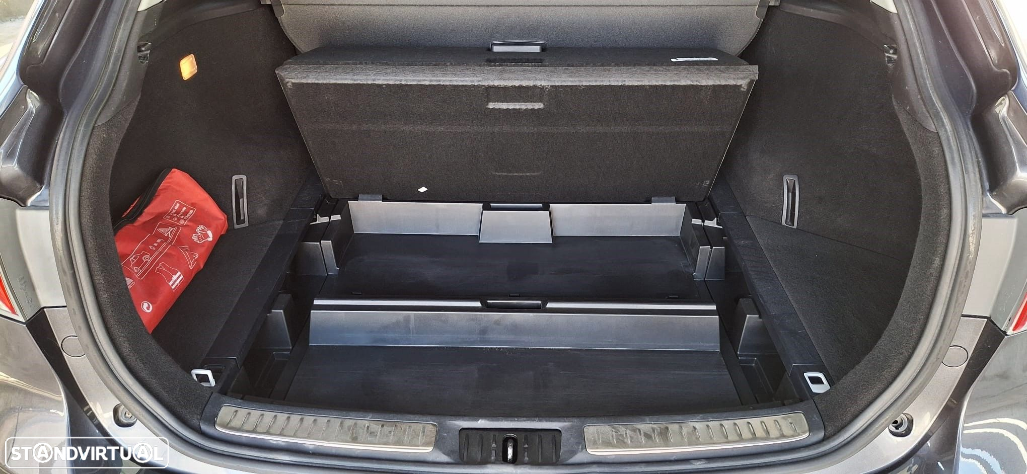 Toyota Avensis SW - 30