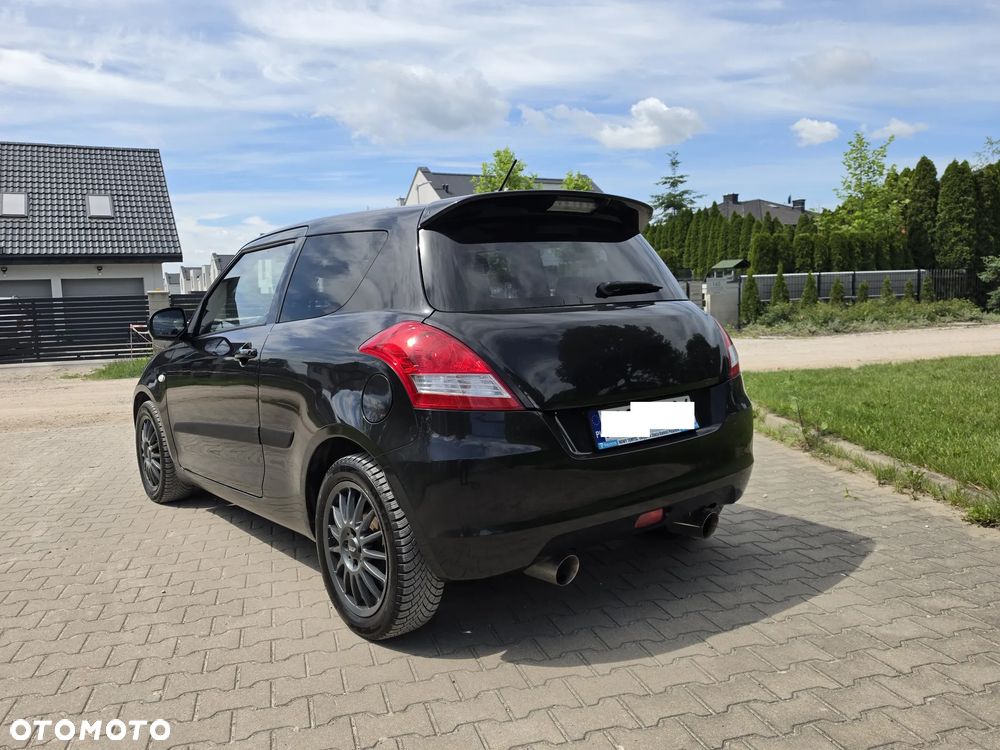 Suzuki Swift 1.3 Sunlight Edition - 9
