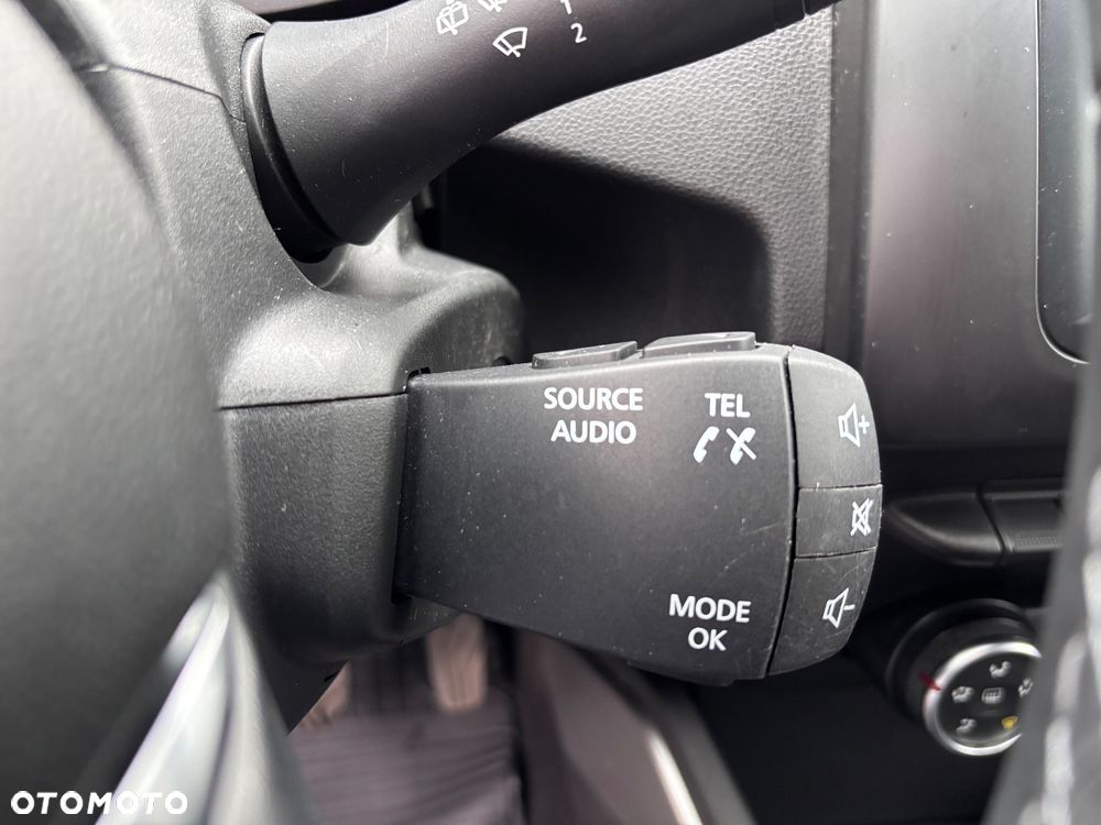 Dacia Duster 1.6 SCe Prestige - 26