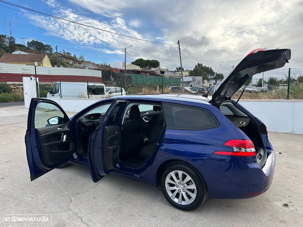 Peugeot 308 SW 1.5 BlueHDi Style - 22