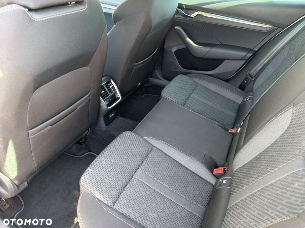 Skoda Octavia 2.0 TDI Style DSG - 29