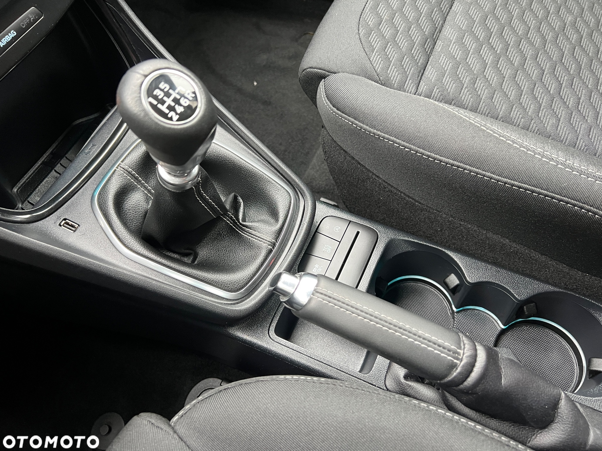 Ford Puma 1.0 EcoBoost mHEV Titanium Design - 17