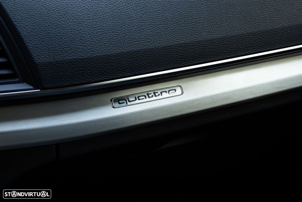 Audi Q5 2.0 TDI quattro S-line S-tronic - 33