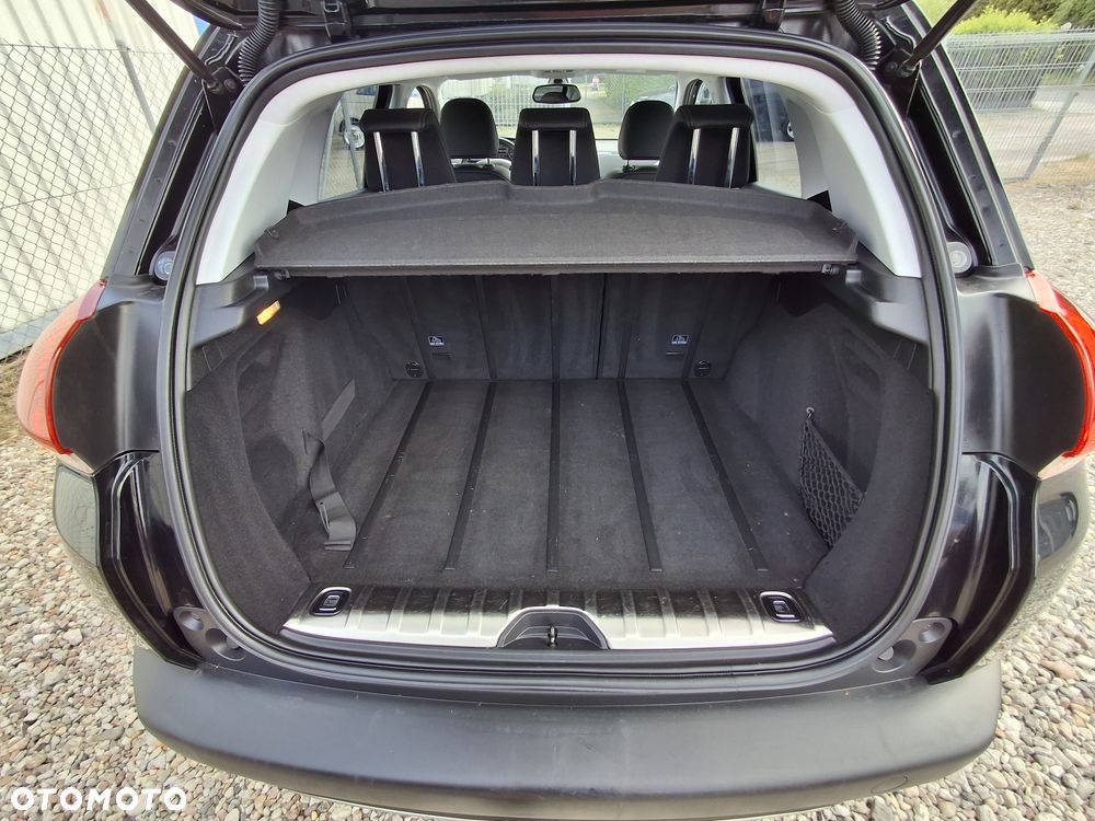 Peugeot 2008 - 9