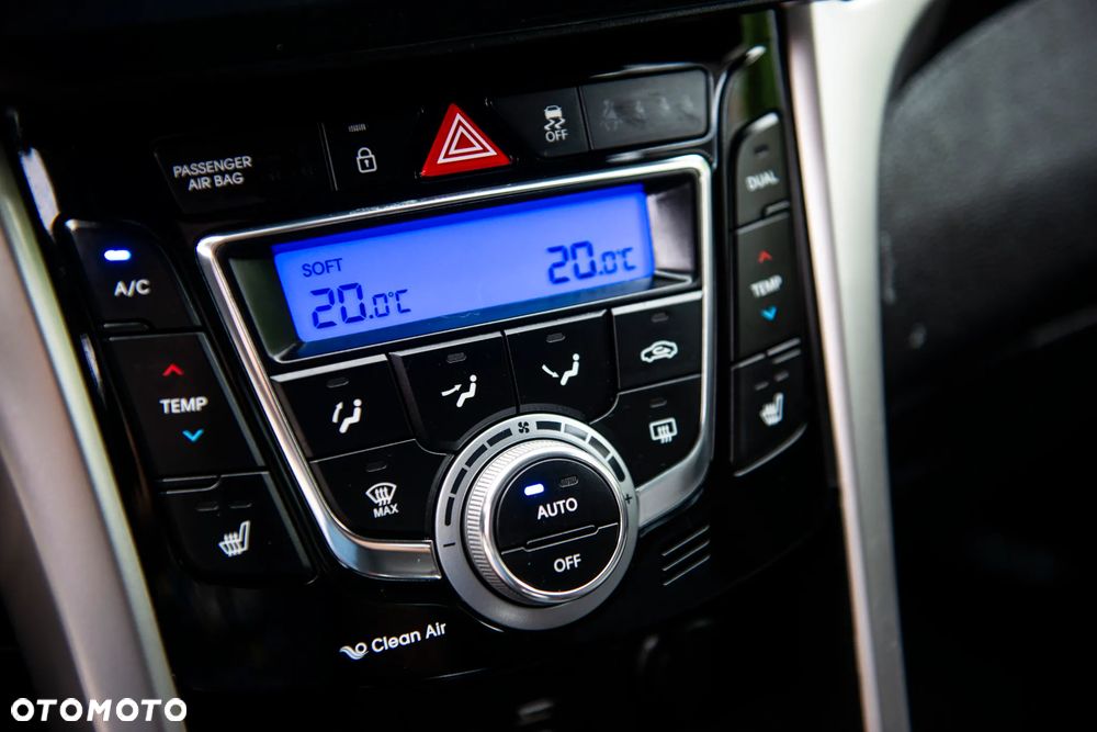 Hyundai i30 1.6 GDI Style - 24