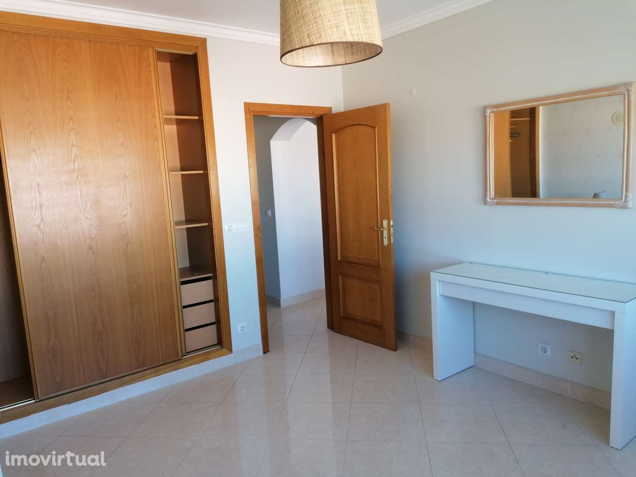 Apartamento T1 na Corrieira com varanda, garagem e elevador - Grande imagem: 5/10