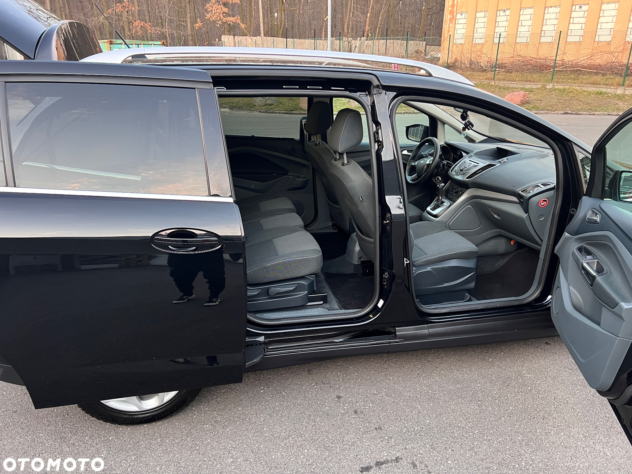 Ford C-MAX 2.0 TDCi Trend MPS6 - 29
