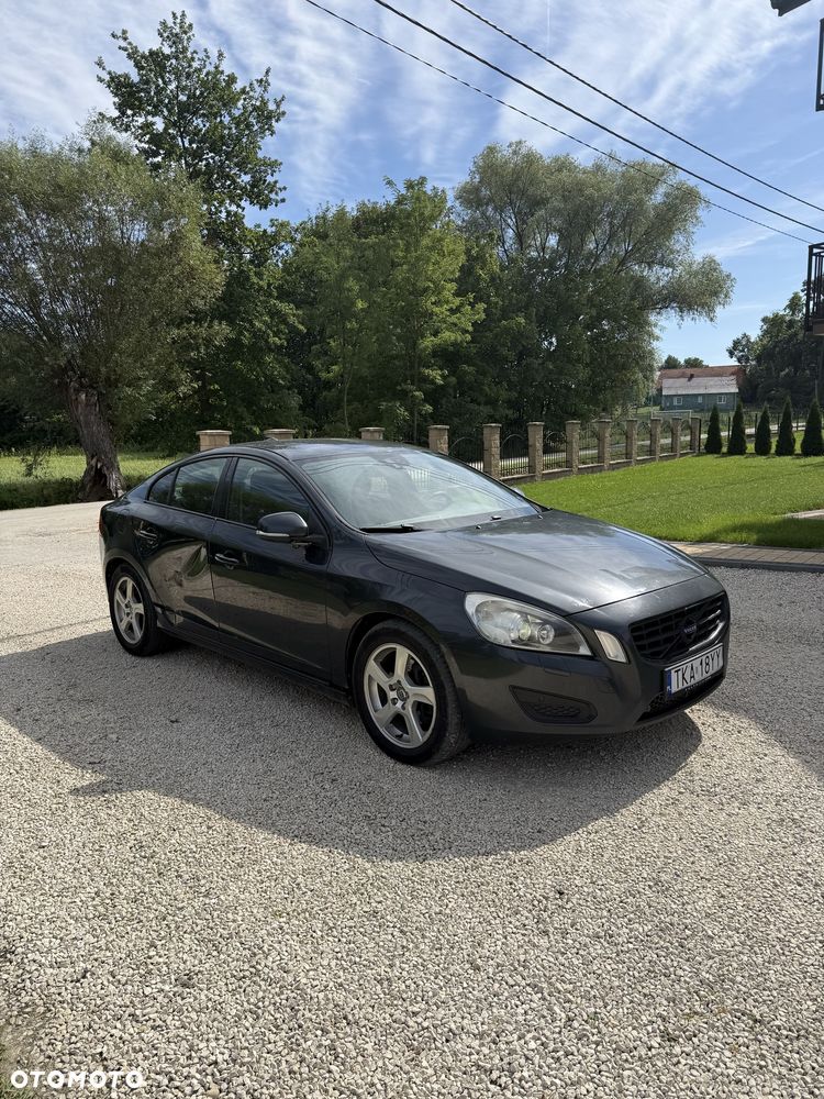 Volvo S60 - 1