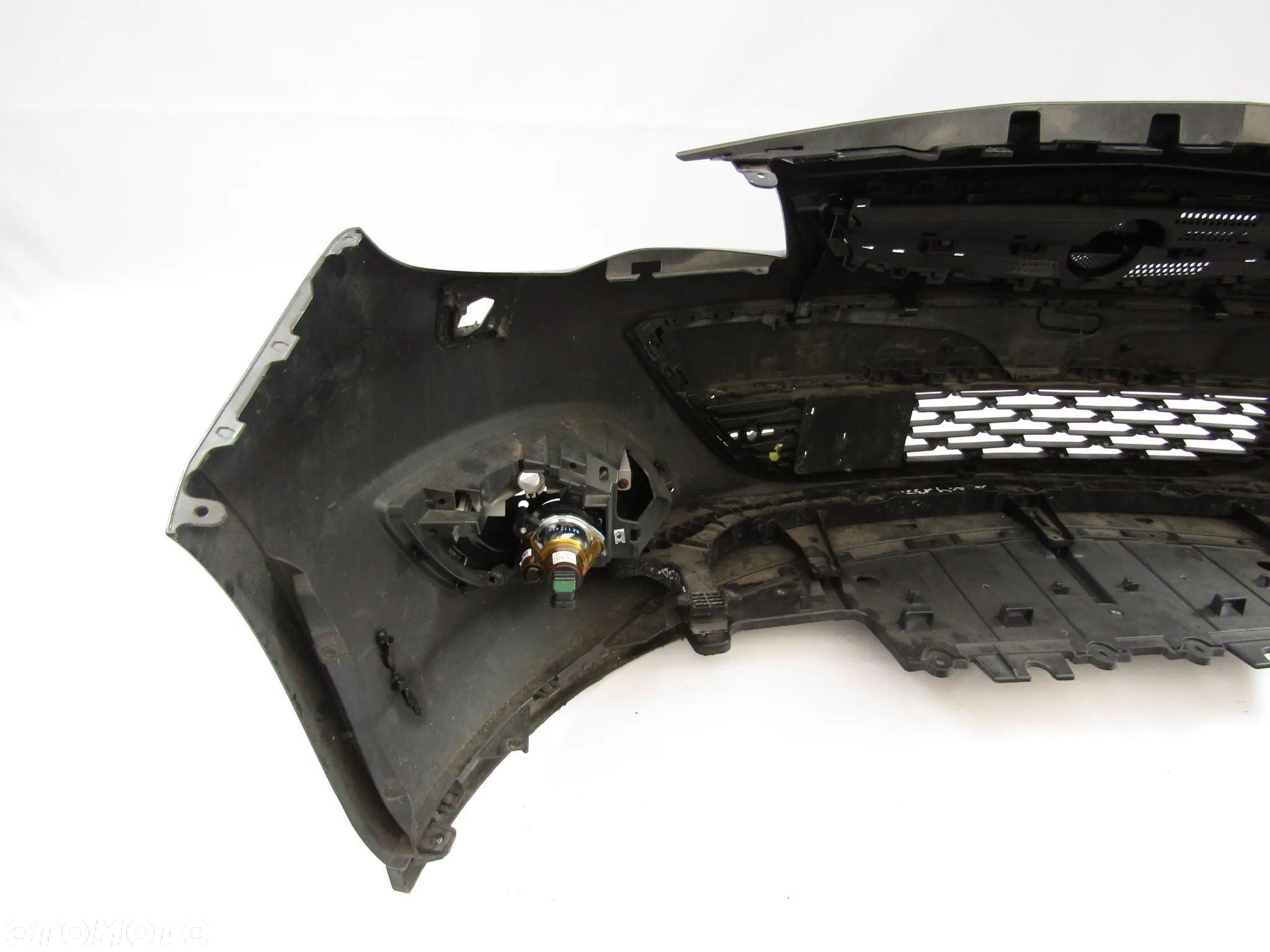 Zderzak przedni Opel Astra J 12-15  Sprysk. + Atrapa Lakier GWH - 16