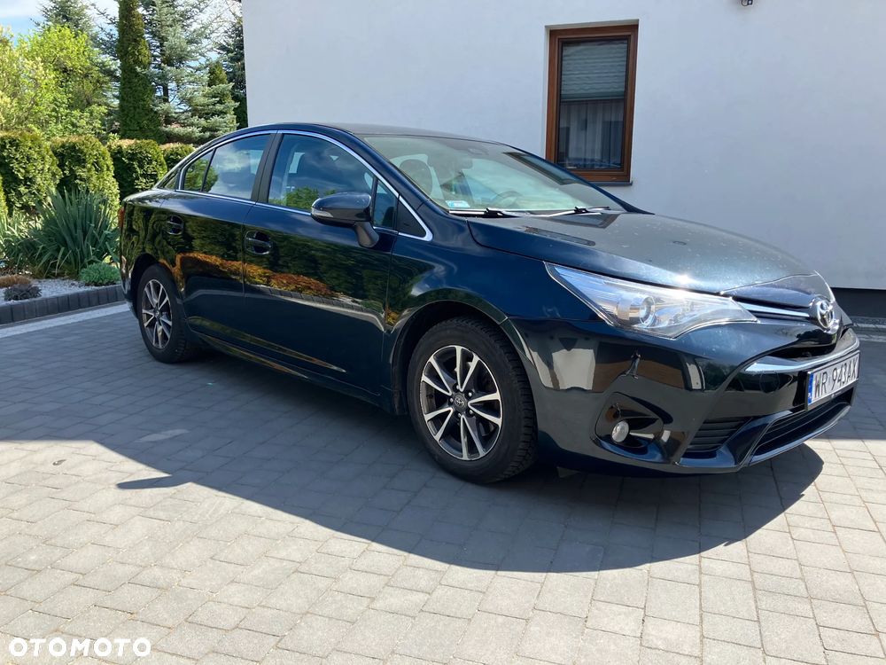 Toyota Avensis 1.8 Premium - 1