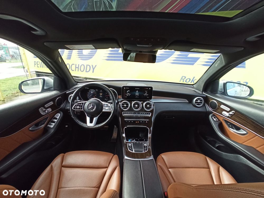 Mercedes-Benz GLC - 12