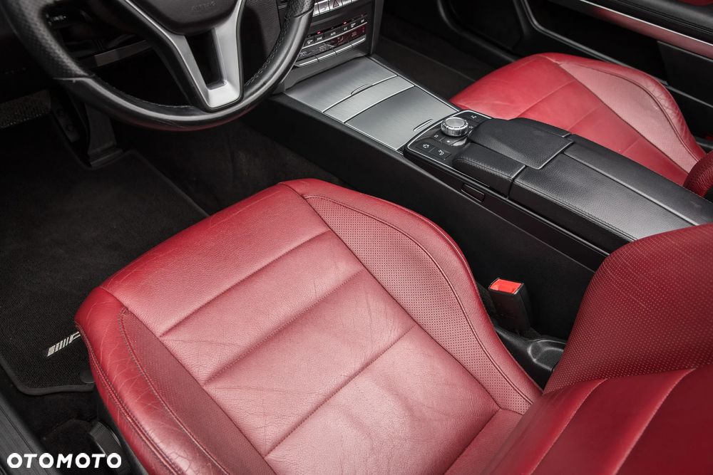 Mercedes-Benz Klasa E - 27