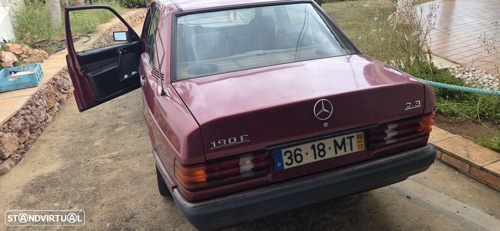 Mercedes-Benz E 230 - 10