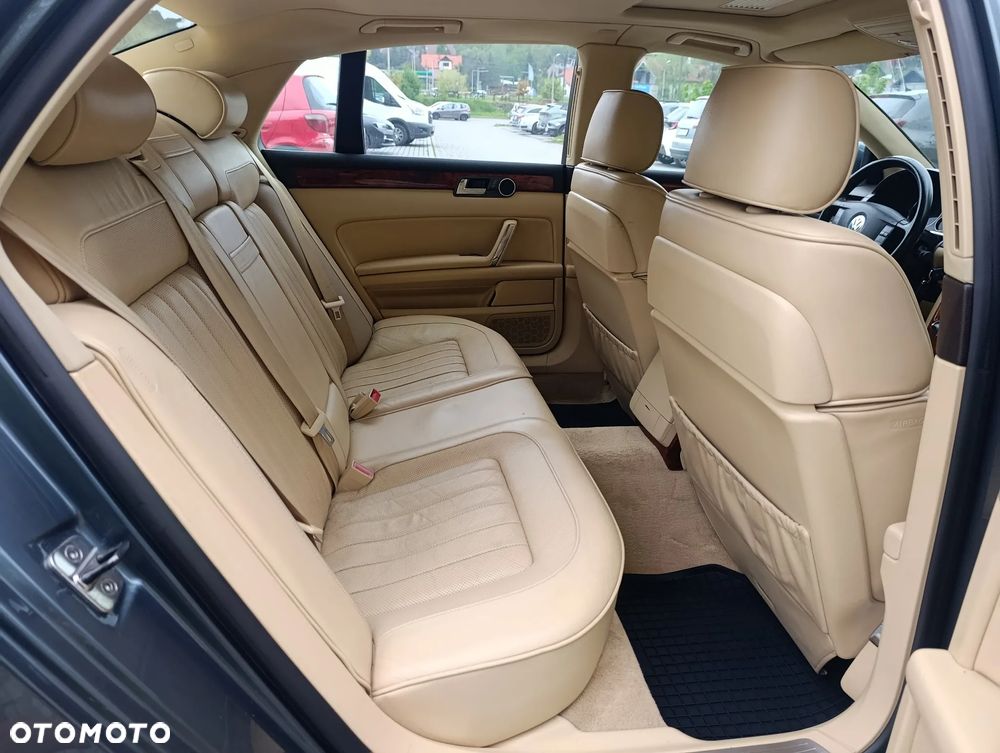 Volkswagen Phaeton - 17