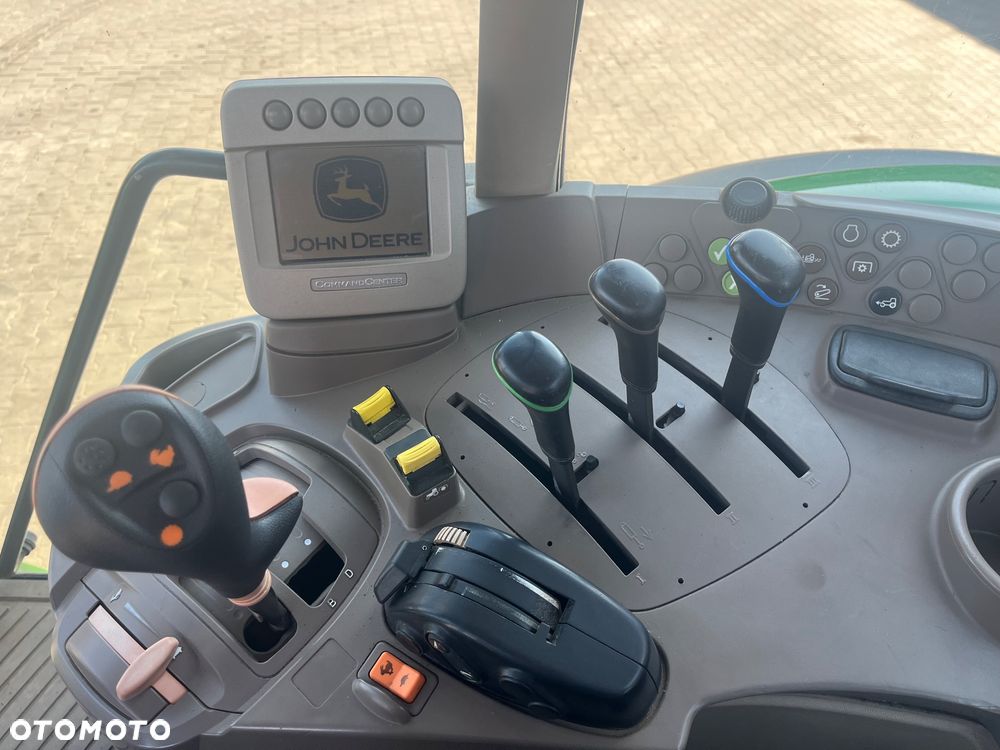 John Deere 6830 - 11