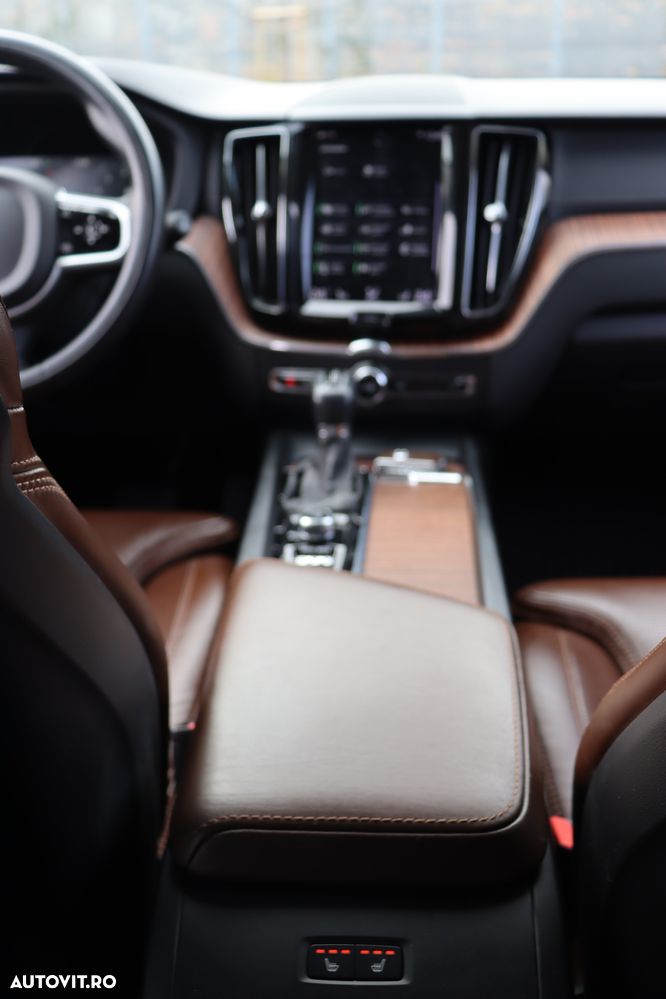 Volvo XC 60 T5 AWD Geartronic Inscription - 19