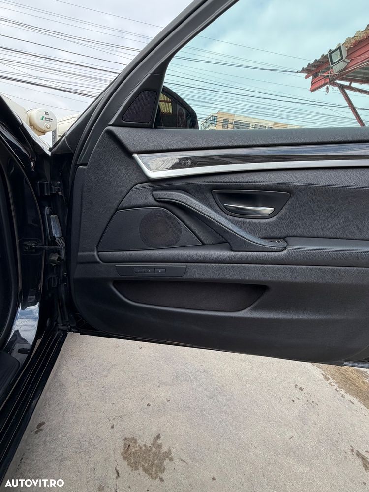 BMW Seria 5 525d xDrive Aut. - 14