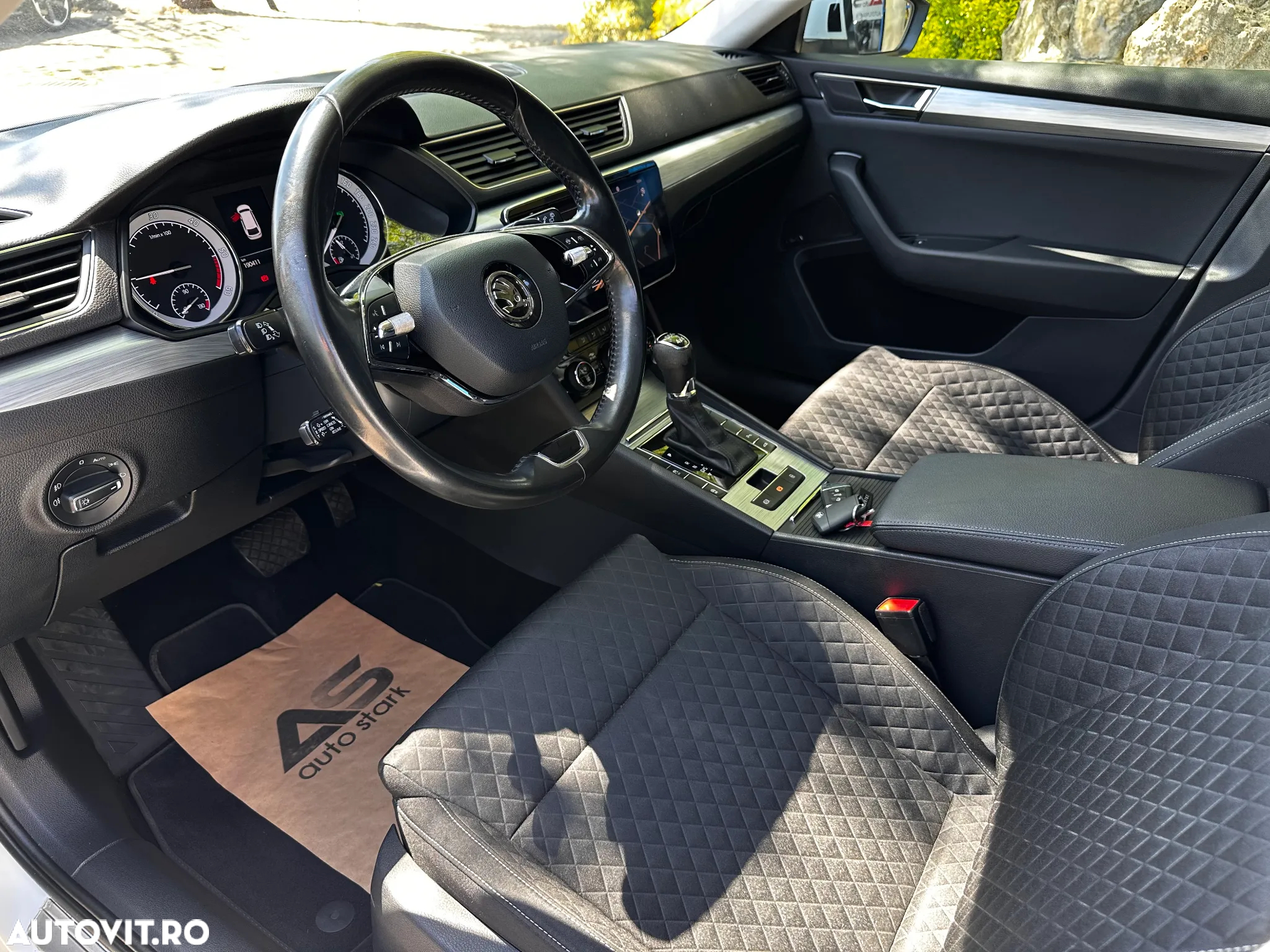 Skoda Superb Combi 2.0 TDI 4x4 DSG Premium Edition - 2