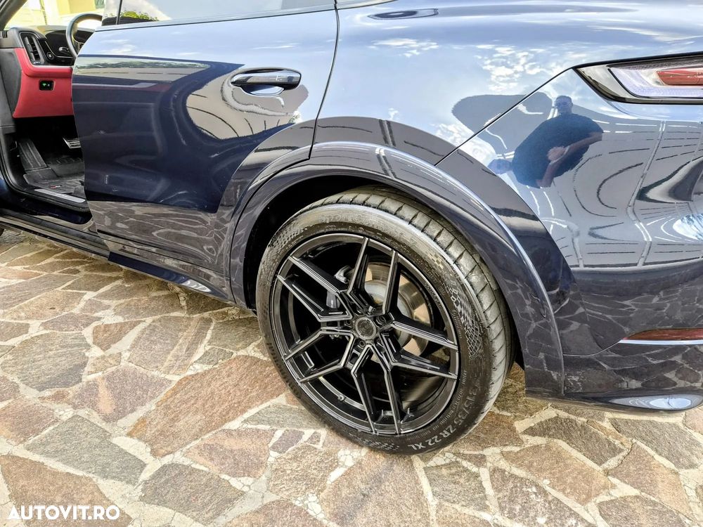 Porsche Cayenne Standard - 5