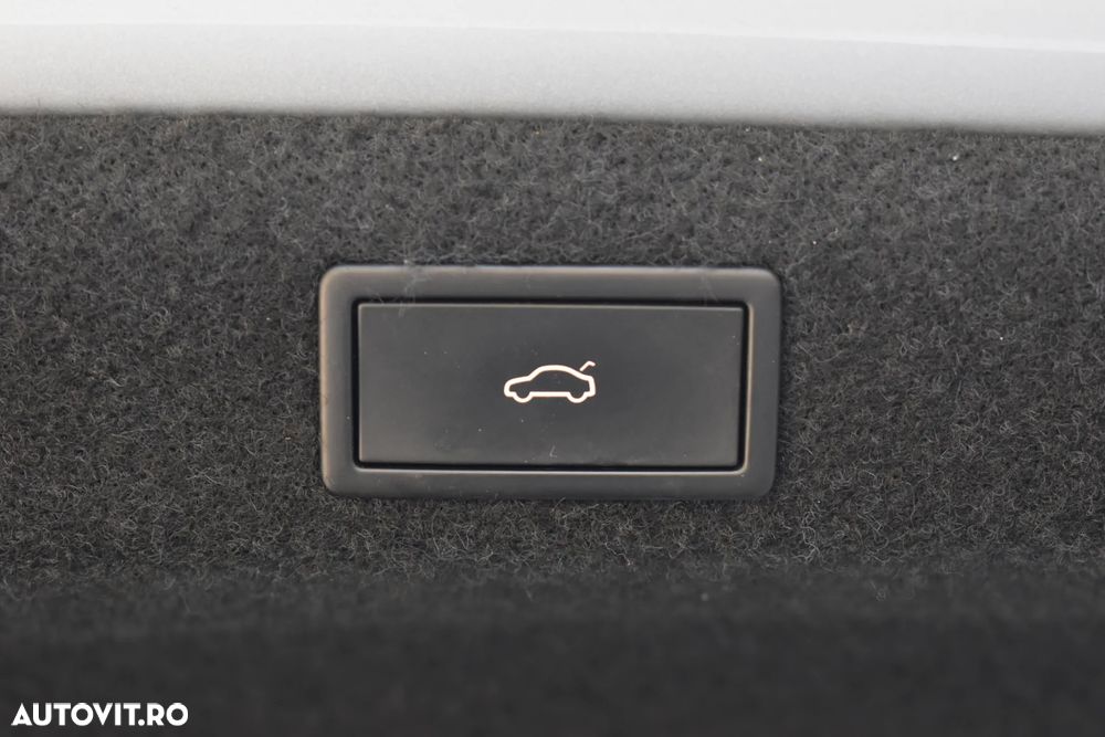 Skoda Octavia 2.0 TDI DSG 4X4 Style - 38