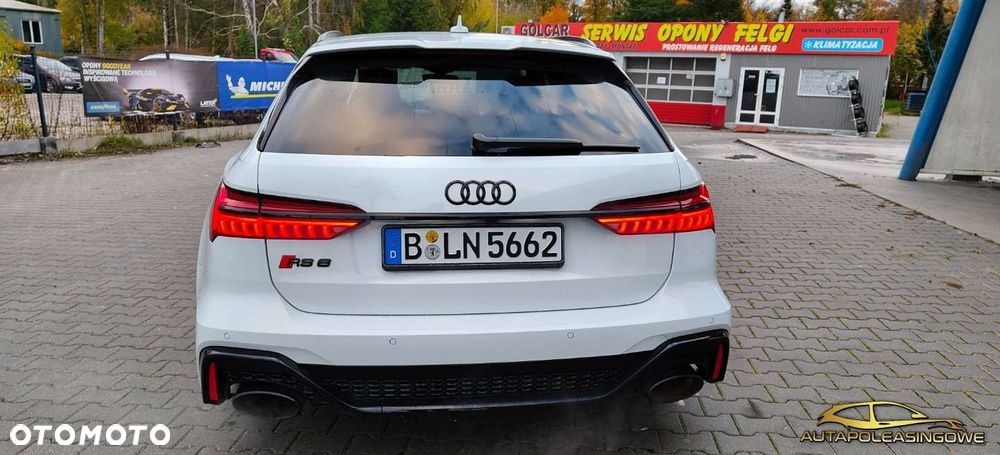 Audi RS6 Avant - 12