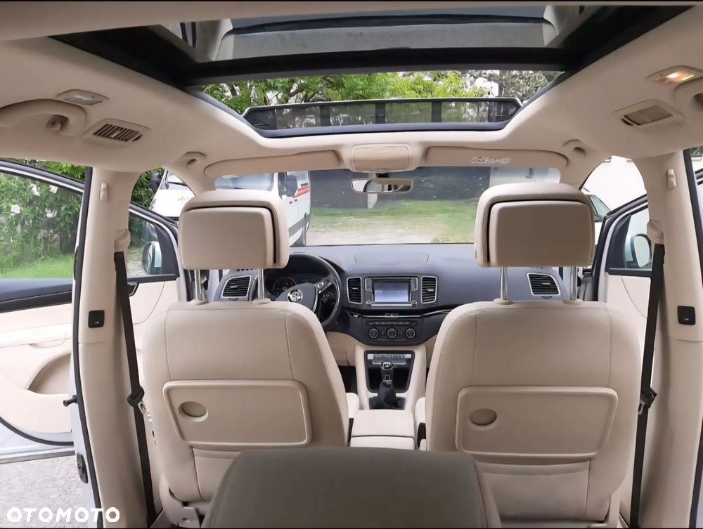 Volkswagen Sharan 2.0 TDI BMT Highline - 16