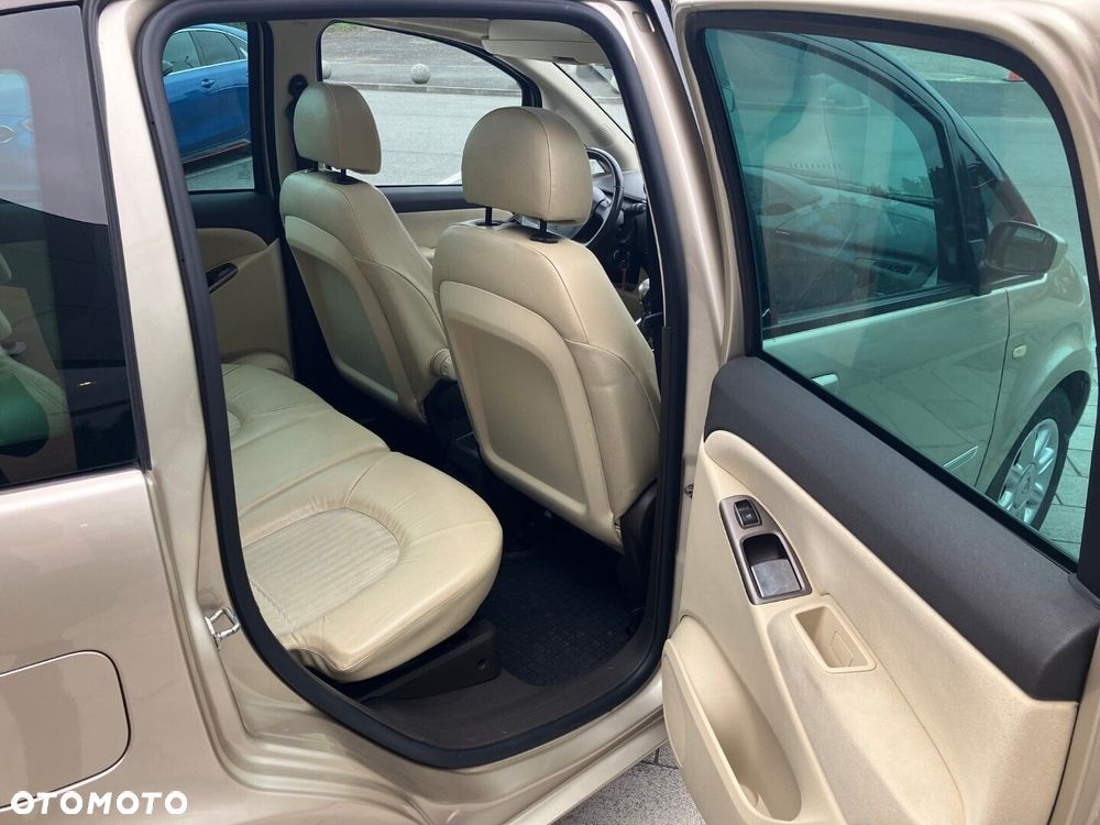 Lancia Musa 1.4 16V Platino - 25