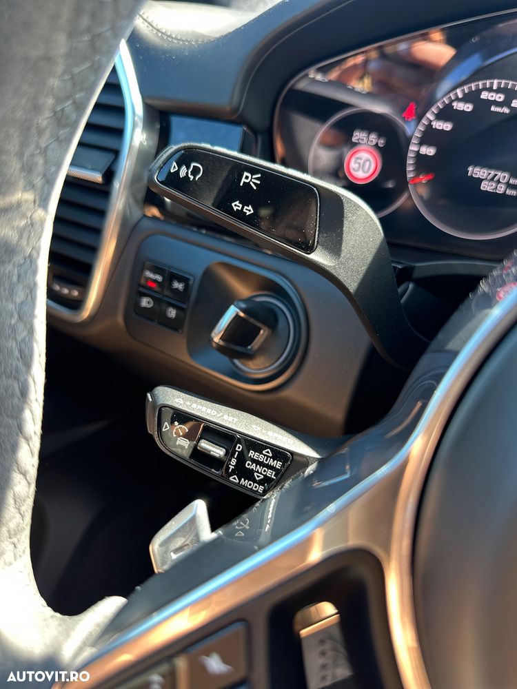 Porsche Cayenne Coupe S - 24