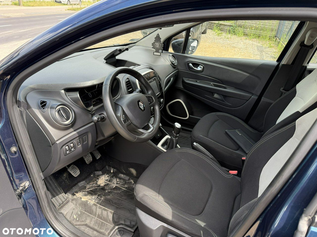Renault Captur - 10