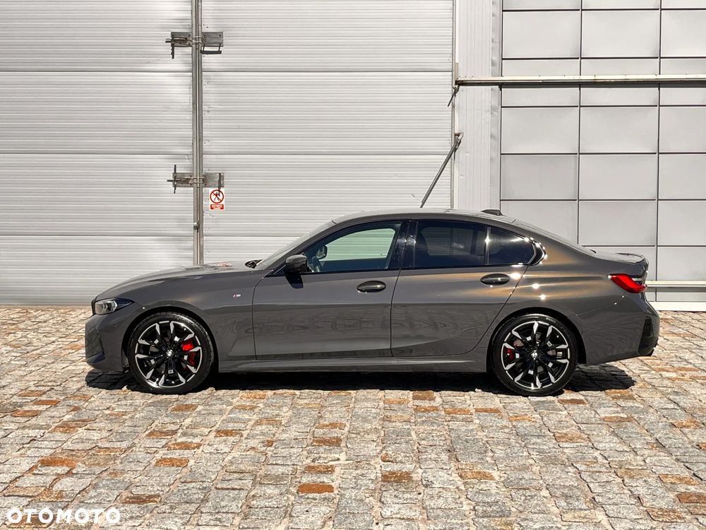 BMW Seria 3 330i xDrive M Sport - 10