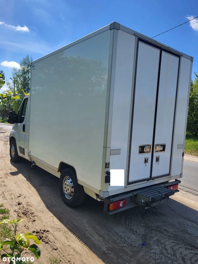 Fiat Ducato 2016r 2.3 JTD 130KM Izoterma Chłodnia Food Truck Sklep HAKI na mięso półki Mroźnia Agregat - 17