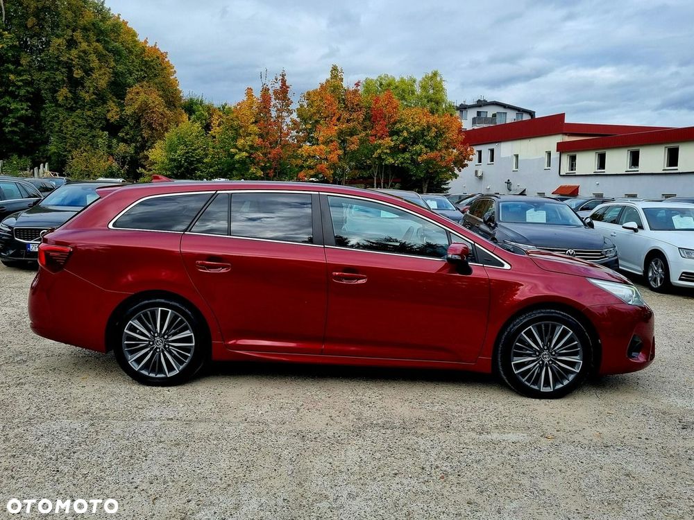 Toyota Avensis 1.8 Premium - 4
