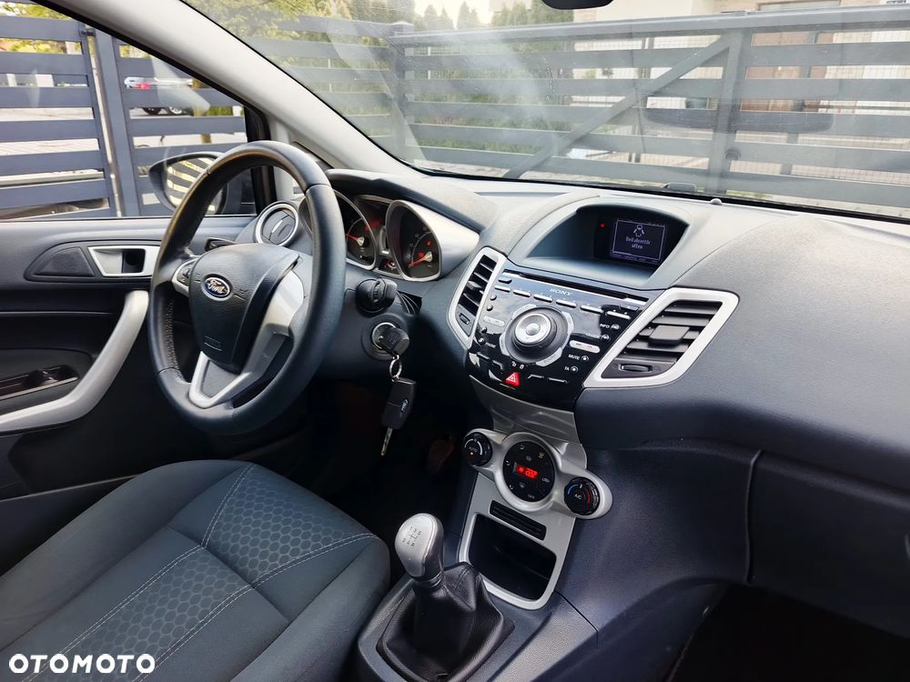 Ford Fiesta 1.4 Titanium - 28
