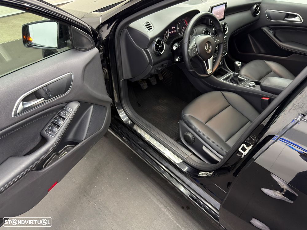 Mercedes-Benz A 180 d Urban - 13