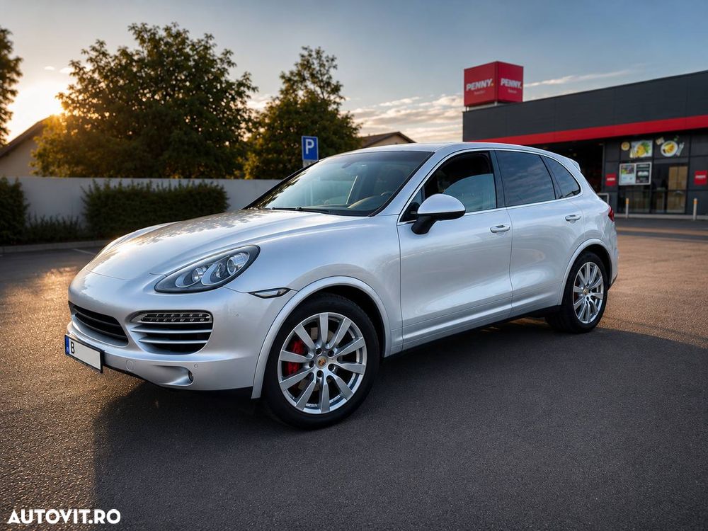 Porsche Cayenne - 1