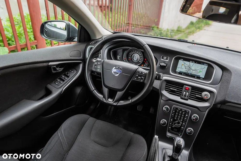 Volvo V40 D2 Drive-E Base - 26