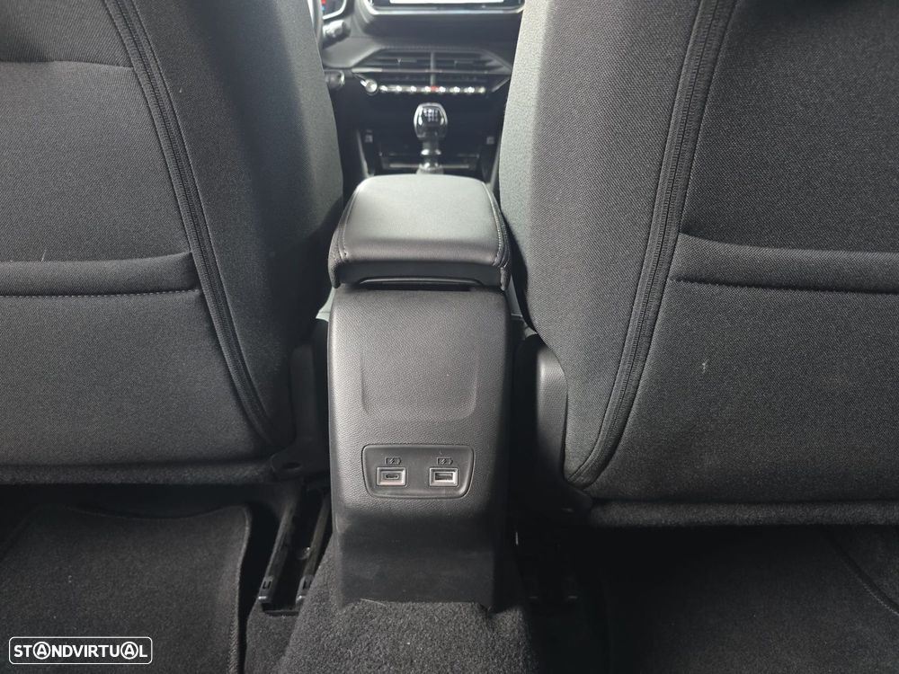 Peugeot 2008 1.2 PureTech Allure - 29