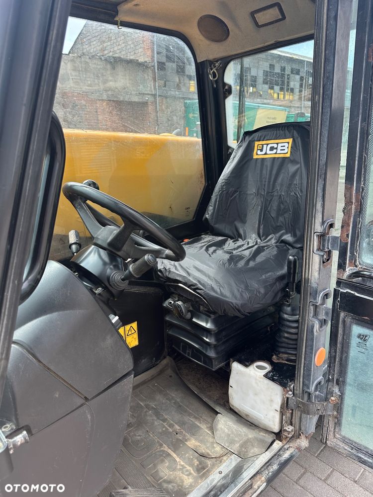 JCB 527-58 Agri - 14